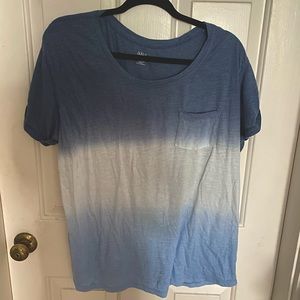 Blue ombre tshirt XL